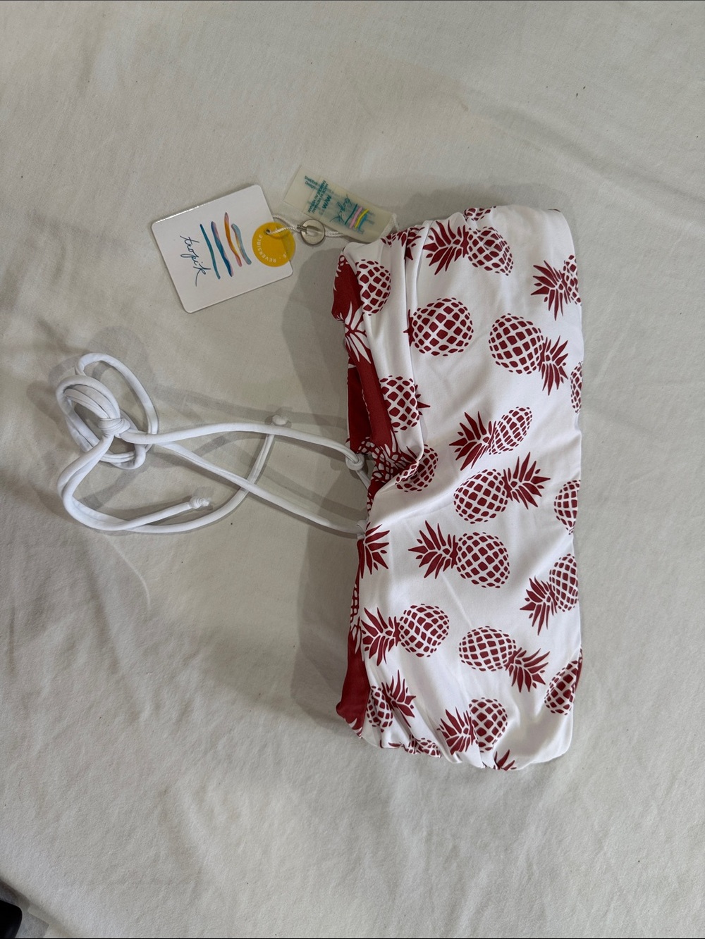 Women’s Bikini Top NWT White & Red Pineapple Print Reversible